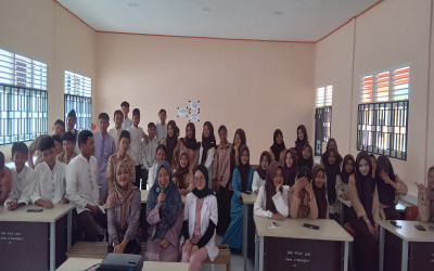 Siswa di SMAN 10 Batanghari Dapat Penyuluhan Kesehatan Reproduksi dari Puskesmas Muara Bulian