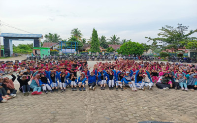 SMAN 10 Batanghari Gelar Senam Bersama, Sambut Kepala Sekolah Baru