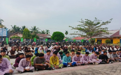 Bahaya Judi Jadi Pesan Penting di Yasinan Rutin SMAN 10 Batang Hari