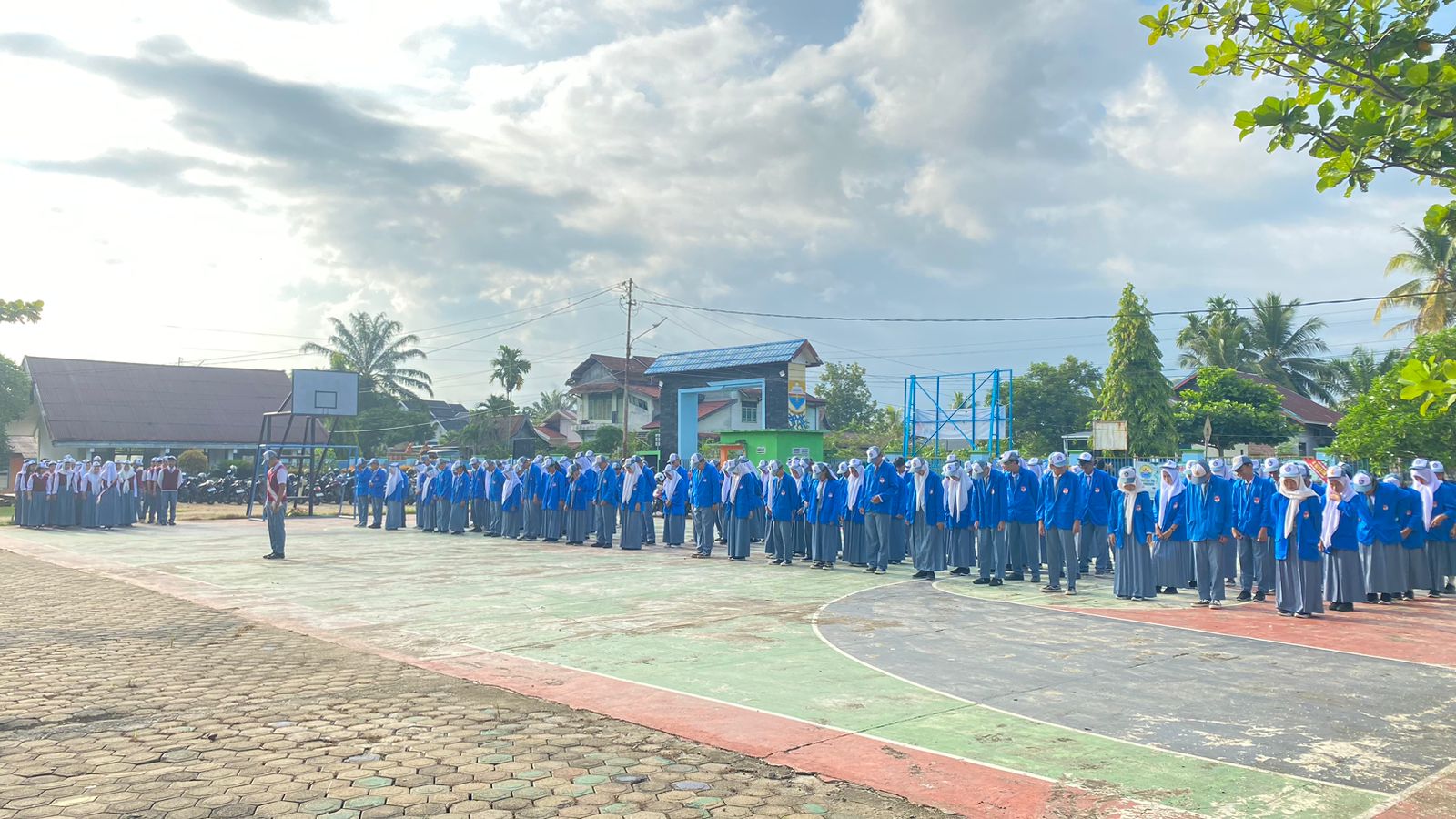 Peserta upacara